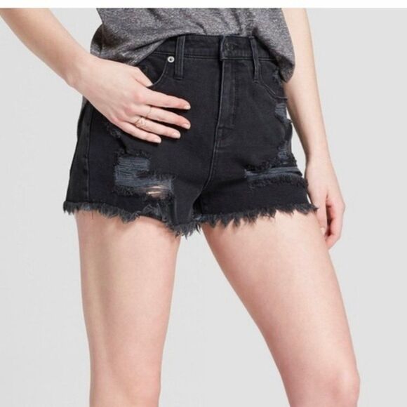 Mossimo High Rise Jean Shorts Distressed Size 6 - Picture 1 of 7